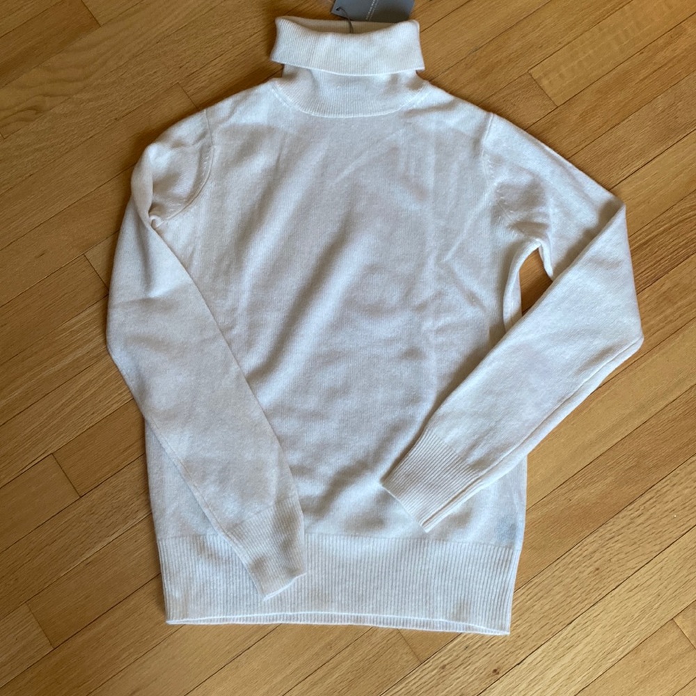 Cashmere sweater